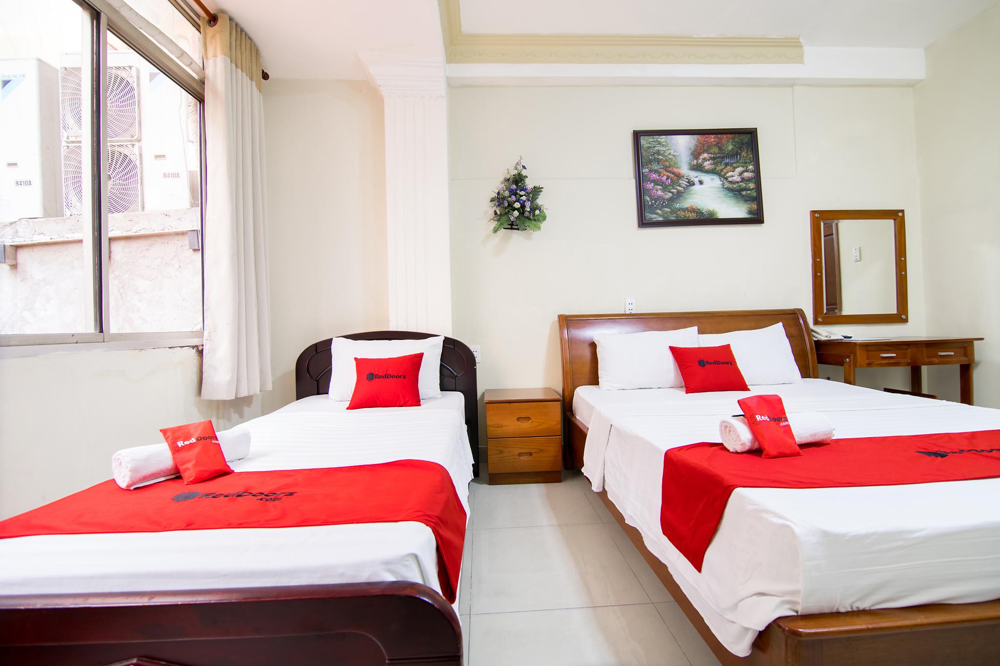 Reddoorz @ Pham Ngu Lao 2 Hotel